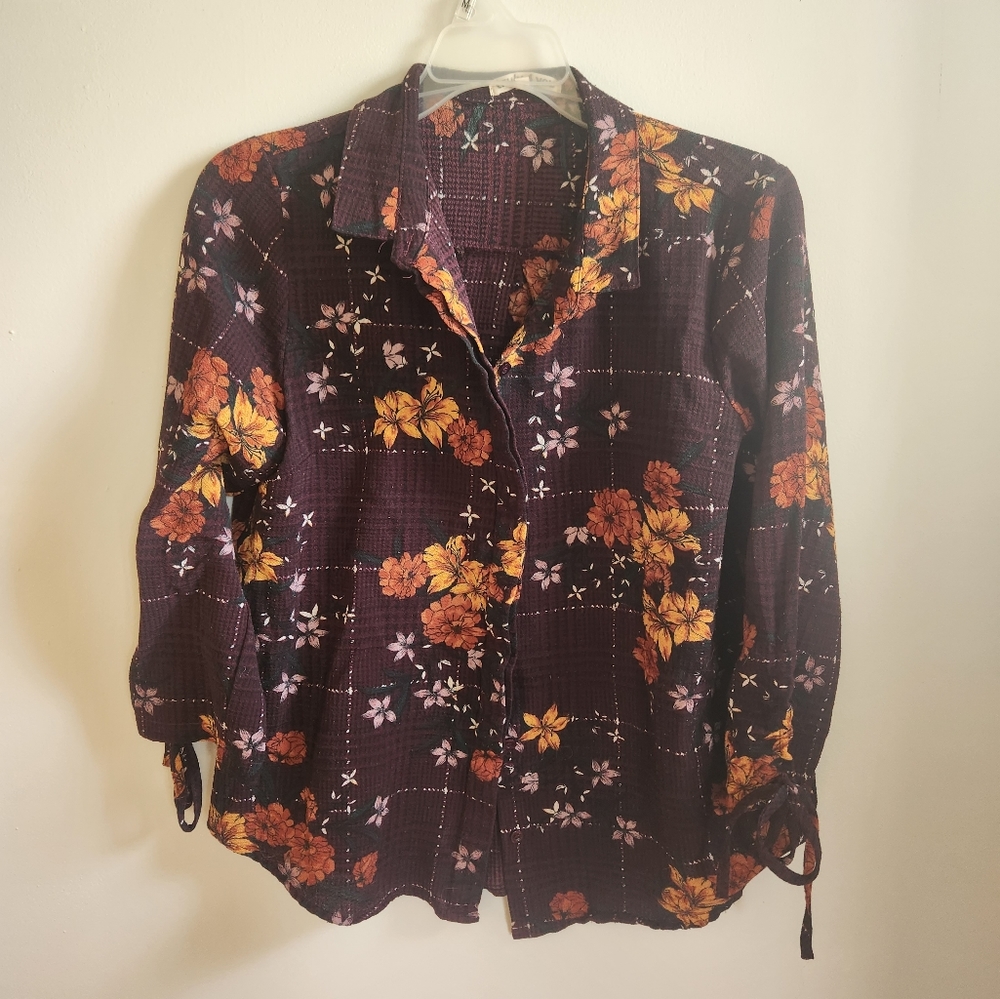 Truly 4 you medium button down shirt